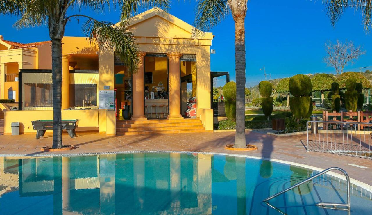 Luzbay Pool Apartments Exterior foto