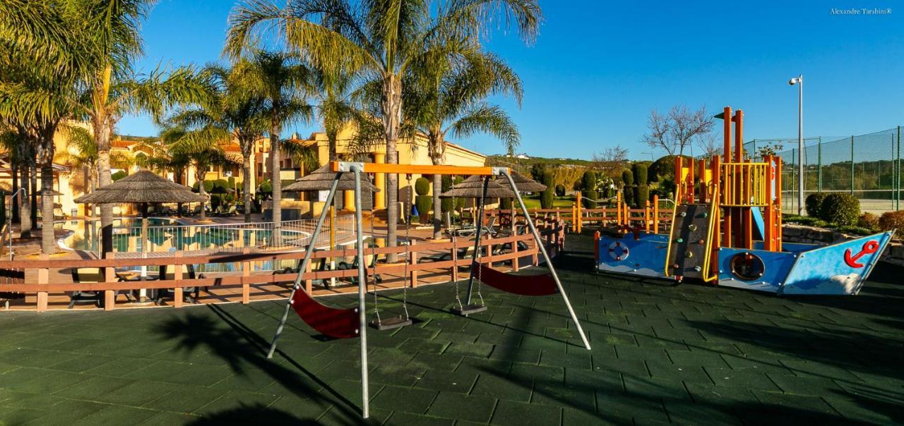 Luzbay Pool Apartments Exterior foto
